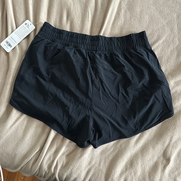 NWT CRZ YOGA Running Shorts - Picture 2 of 3
